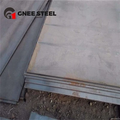 What are the characteristics and uses of X52 pipeline steel?